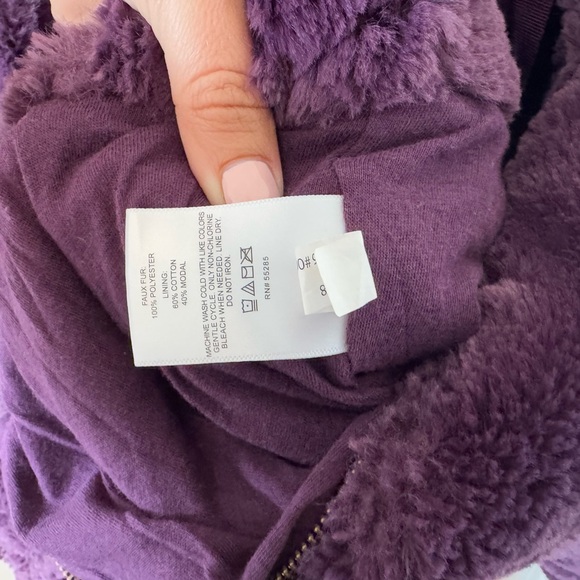 Express Purple Faux Fur Jacket - Picture 4 of 5